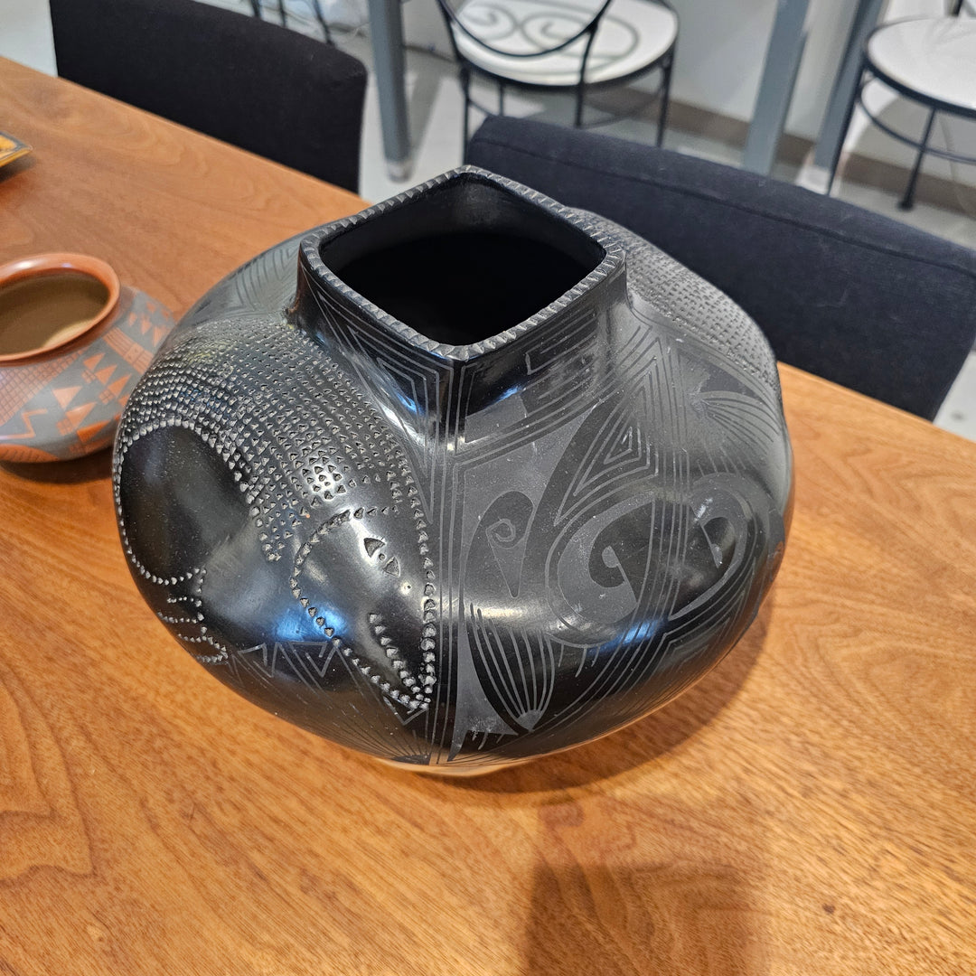 Yolanda Quezada Mexican Black Ceramic Pot - Signed