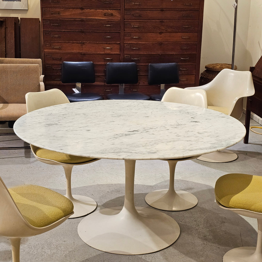 Knoll Saarinen Marble Tulip Table