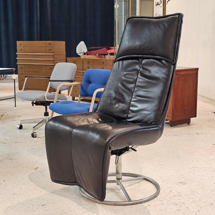 Custom Wilsons Leather Lounger